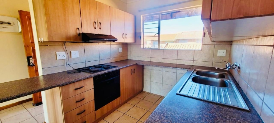 2 Bedroom Property for Sale in Pellissier Free State